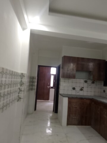 Kitchen in 2 BHK Builder Floor at Sector 49 – for Rent
