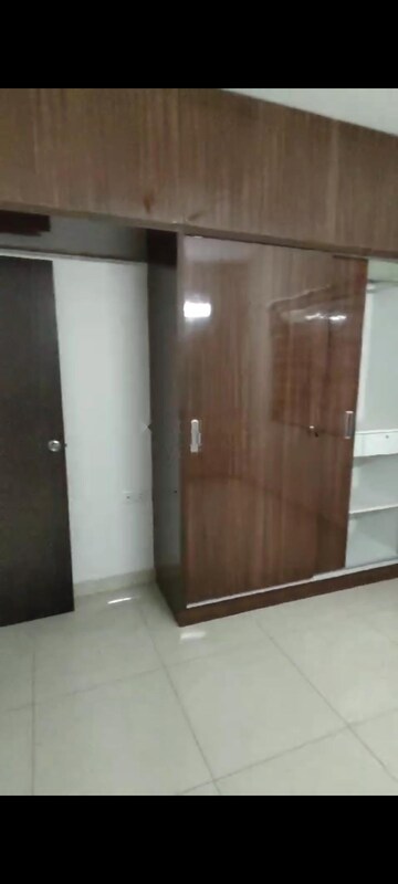 Room in 3 BHK Apartment at Provident Park Square, Kanakapura Road – for Rent