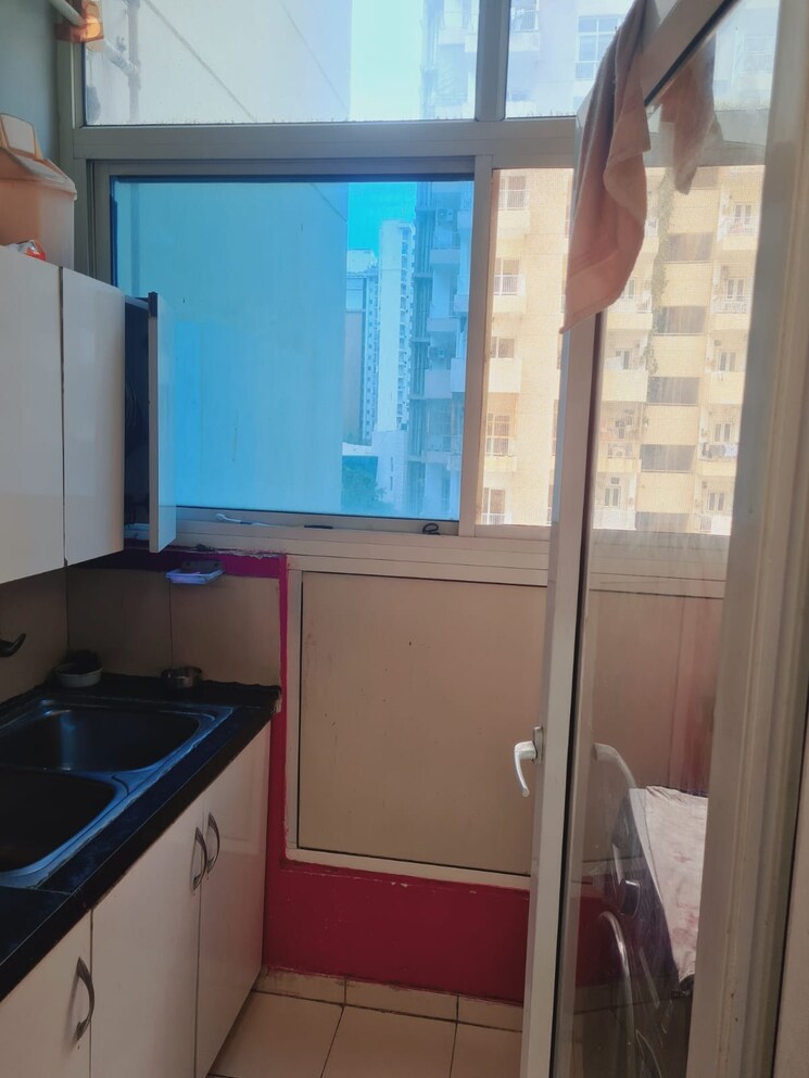 Kitchen, gulshan-ikebana 3.5 Bedroom 1695 Sq.Ft. Apartment In Sector 143 Noida 8650830