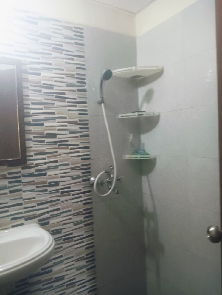 Bathroom, signature-global-the-roselia 2 Bedroom 800 Sq.Ft. Apartment In Sector 95a Gurgaon 8650933