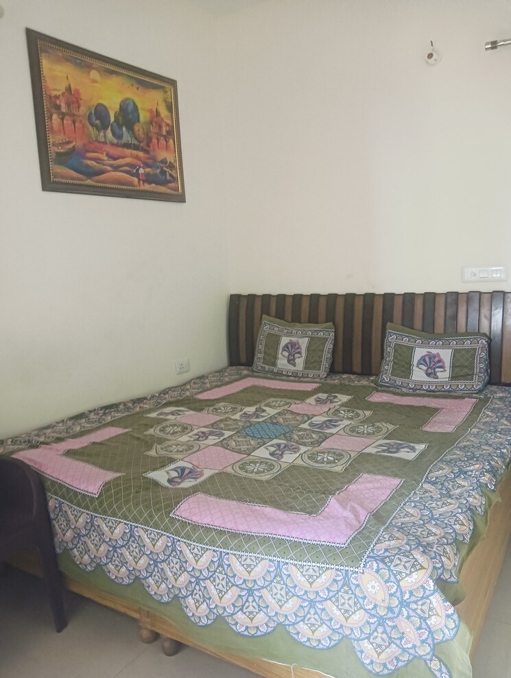 Bedroom, signature-global-the-roselia 2 Bedroom 800 Sq.Ft. Apartment In Sector 95a Gurgaon 8650933