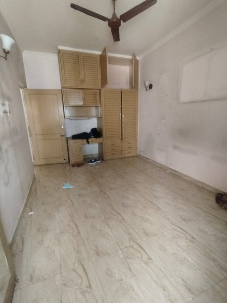 Room, chittaranjan park 2 Bedroom 900 Sq.Ft. Builder Floor In Chittaranjan Park Delhi 8650995