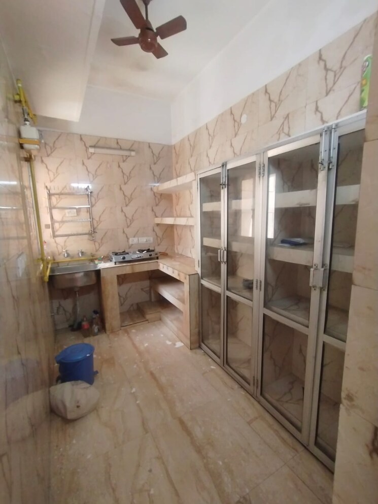 Kitchen, chittaranjan park 2 Bedroom 900 Sq.Ft. Builder Floor In Chittaranjan Park Delhi 8650995