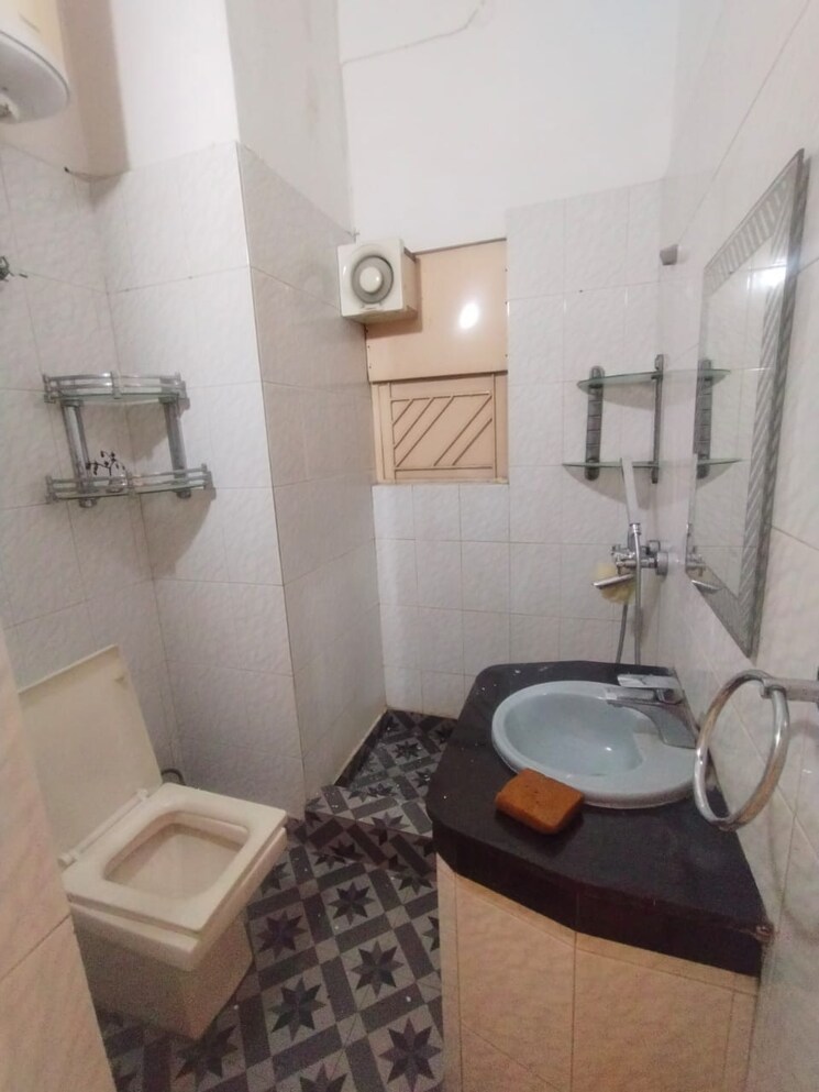 Living Room, chittaranjan park 2 Bedroom 900 Sq.Ft. Builder Floor In Chittaranjan Park Delhi 8650995