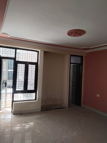 Room in 3 BHK Independent House at Sector 55 – for Rent