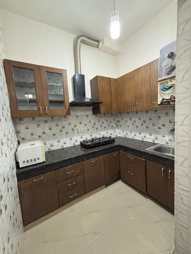 Kitchen, hemkunt colony 1 Bedroom 900 Sq.Ft. Builder Floor In Hemkunt Colony Delhi 8651083