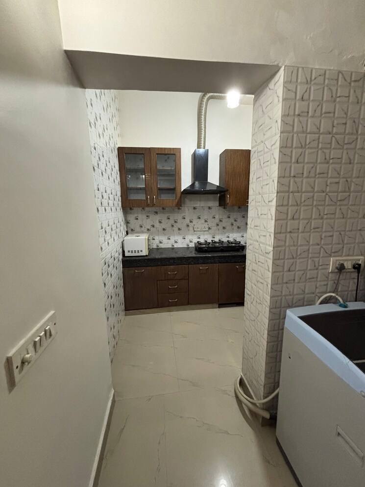 Kitchen, hemkunt colony 1 Bedroom 900 Sq.Ft. Builder Floor In Hemkunt Colony Delhi 8651083