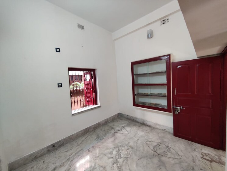 Room, kadam tala 2 Bedroom 1000 Sq.Ft. Independent House In Kadam Tala Kolkata 8651069