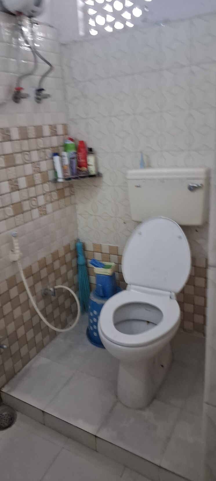 Bathroom, gomti nagar 1.5 Bedroom 1200 Sq.Ft. Independent House In Gomti Nagar Lucknow 8651138