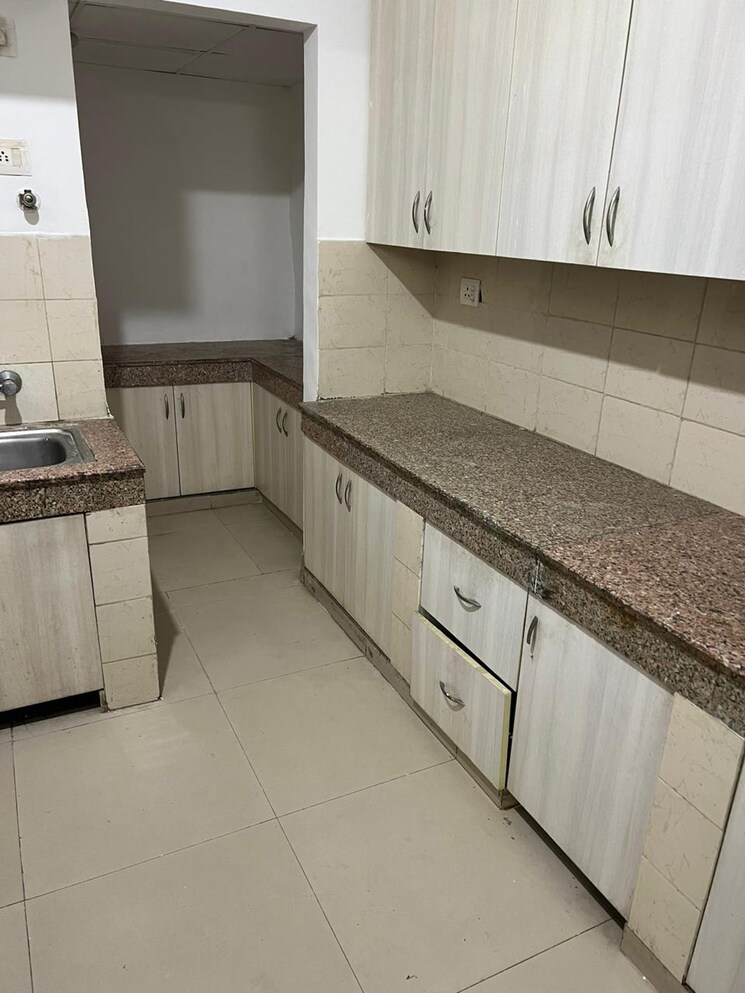 Kitchen, logix-blossom-county 3 Bedroom 1350 Sq.Ft. Apartment In Sector 137 Noida 8651178