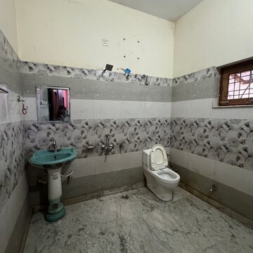 Attached Bathroom in 2 BHK Apartment at Sahastradhara Road – for Rent