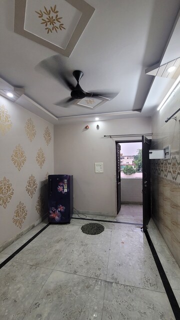 Room in 2 BHK Apartment at Gtb Enclave – for Rent