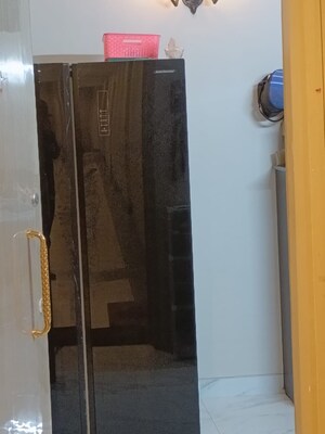 Furnished Amenities in 3 BHK Apartment at JMD Gardens, Sector 33 – for Sale