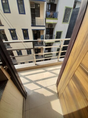 Balcony in Studio Apartment at Dlf City Phase 3 – for Rent