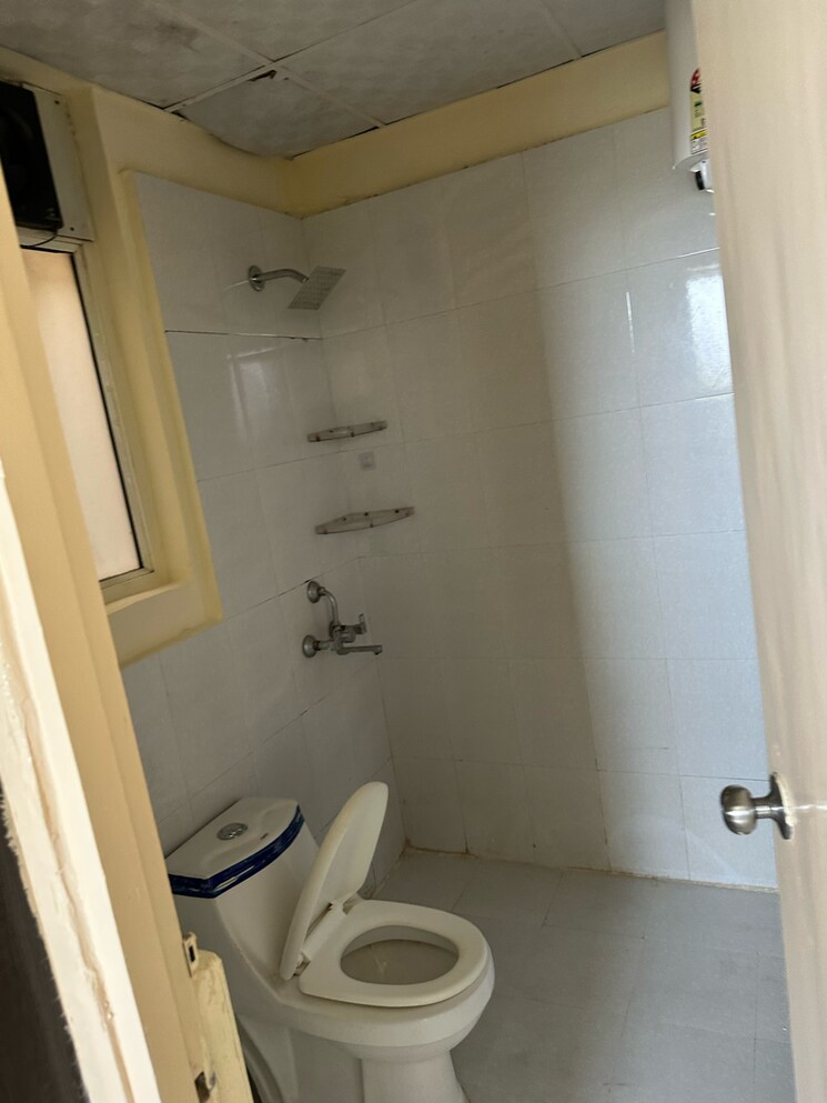Bathroom, pyramid-urban-homes 2 Bedroom 501 Sq.Ft. Apartment In Sector 70a Gurgaon 8651268