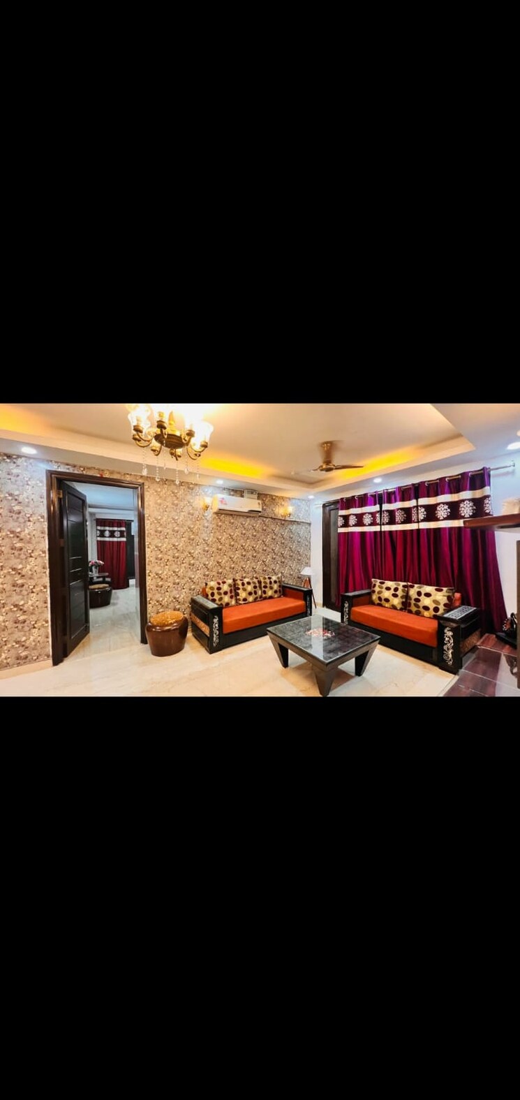 Living Room, greater kailash 3 Bedroom 255 Sq.Yd. Apartment In Greater Kailash Delhi 8651639