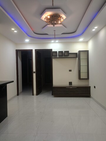 Bedroom in 2.5 BHK Apartment at Triveni Apartments CGHS, Paschim Vihar – for Rent