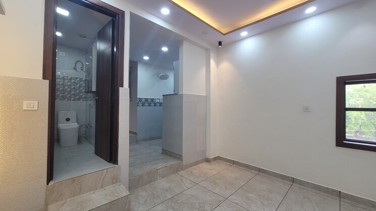 Bathroom, dilshad garden 3 Bedroom 900 Sq.Ft. Apartment In Dilshad Garden Delhi 8651366