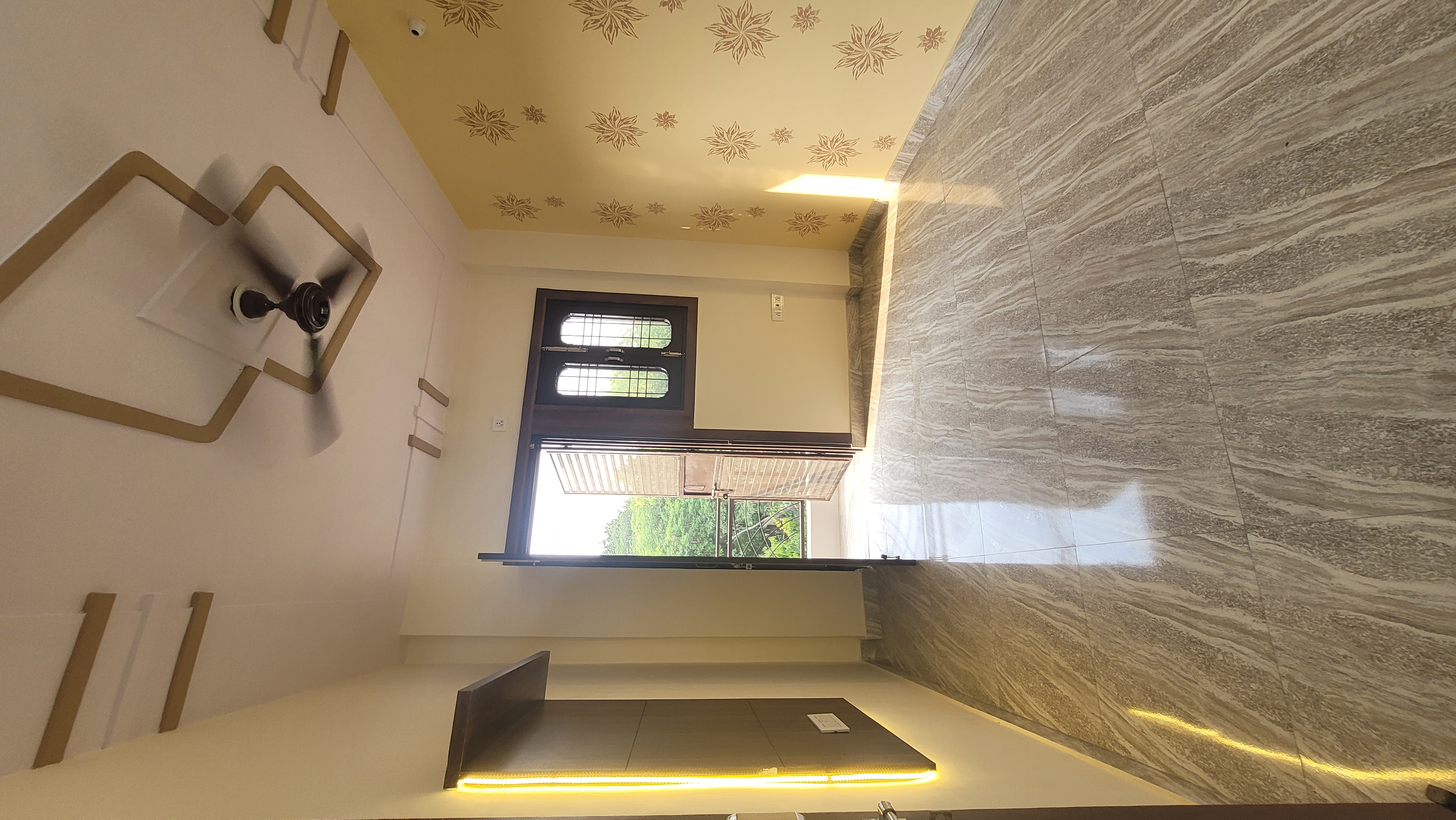 3 BHK + Study Room,Extra Room Apartment For Sale in Dilshad Garden