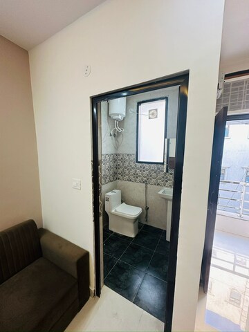 Bathroom in 1 RK Builder Floor at Dlf Cyber City, Sector 24 – for Rent