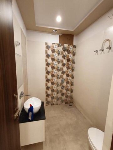 Bathroom in 2 BHK Independent House at Gomti Nagar – for Rent