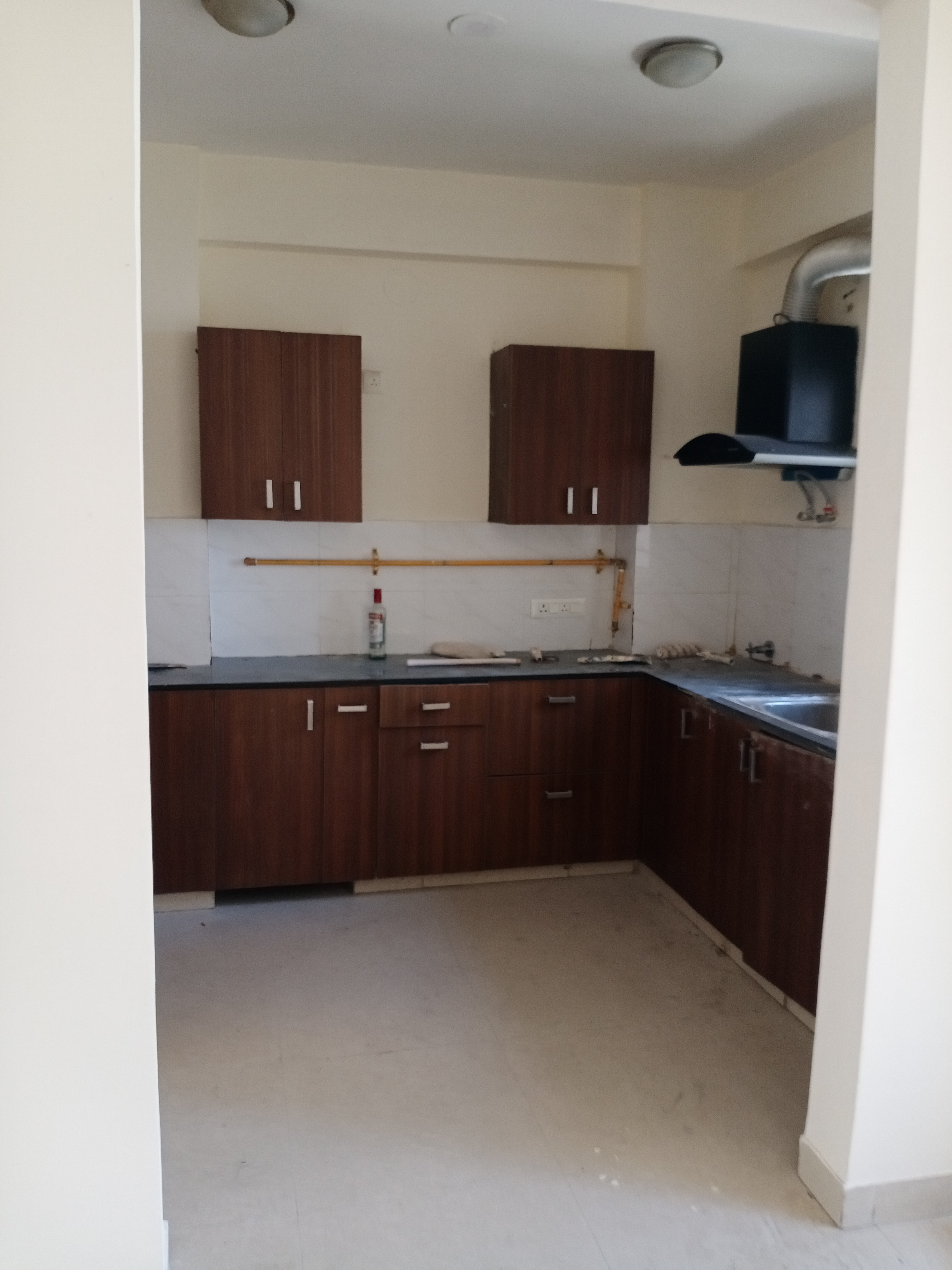 3 BHK Apartment For Rent in Sarvome Shree Homes