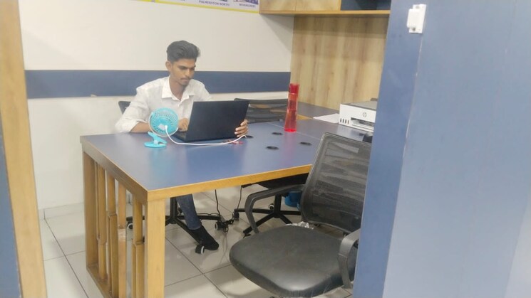 Team Area, united-world-trade-tower Commercial Office Space 1050 Sq.Ft. In Makarba Ahmedabad 8651319