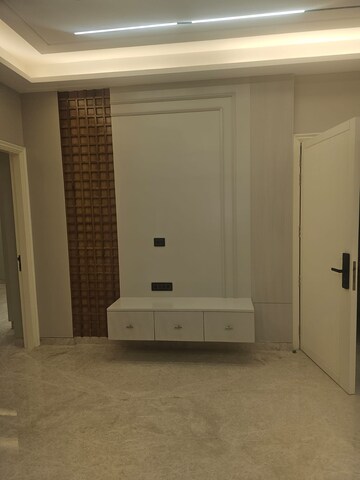 Room in 3 BHK Builder Floor at Tukkuguda – for Sale