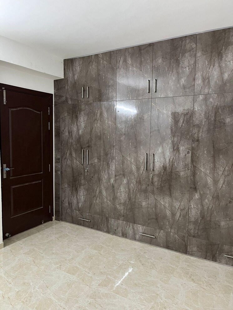 Bathroom, bptp-discovery-park 2 Bedroom 1120 Sq.Ft. Apartment In Sector 80 Faridabad 8651554