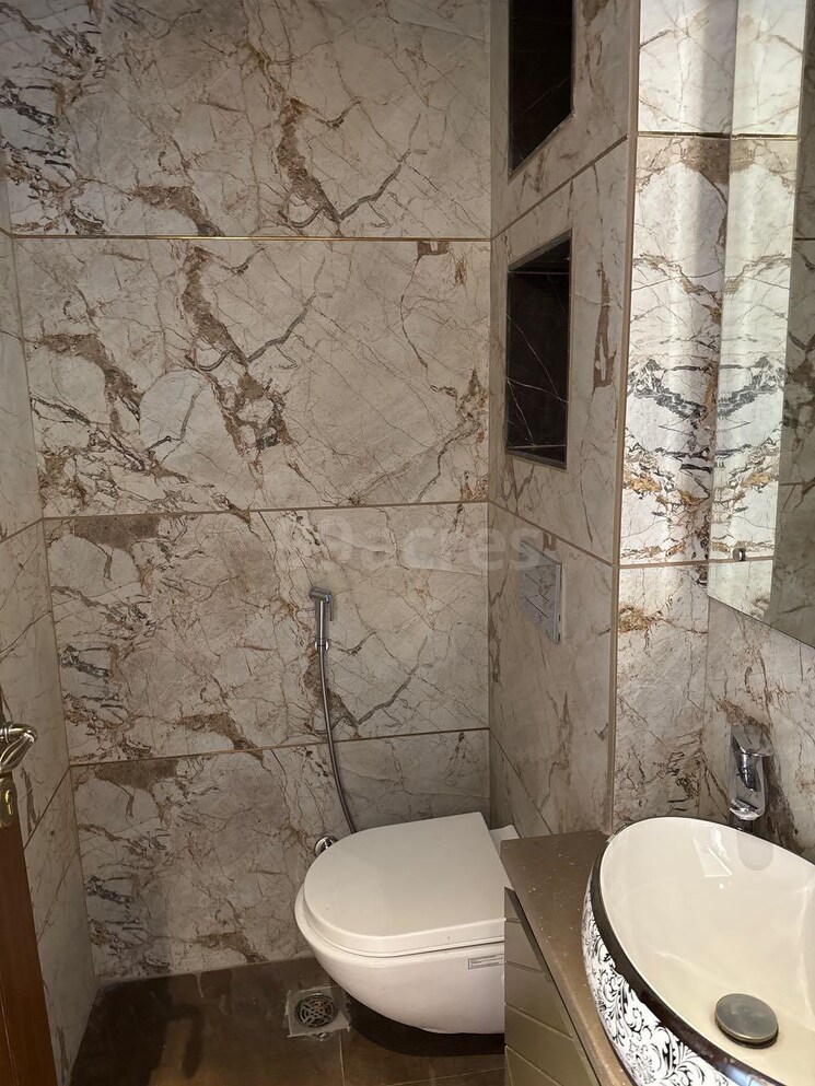 Bathroom, sector 47 4 Bedroom 4000 Sq.Ft. Builder Floor In Sector 47 Gurgaon 8651559