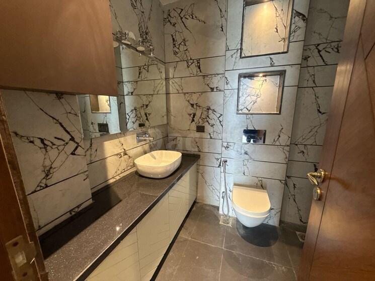 Bathroom, sector 47 4 Bedroom 4000 Sq.Ft. Builder Floor In Sector 47 Gurgaon 8651559
