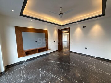 Room in 4 BHK Builder Floor at Sector 47 – for Sale