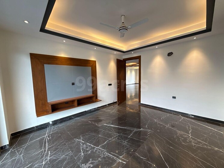 Room, sector 47 4 Bedroom 4000 Sq.Ft. Builder Floor In Sector 47 Gurgaon 8651559