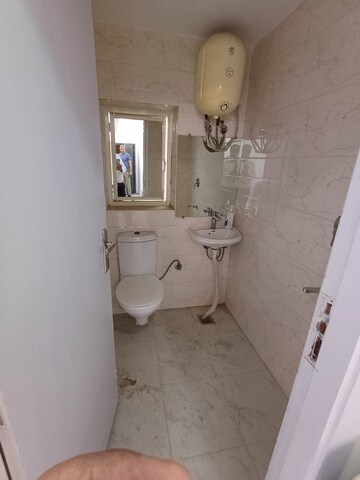 Bathroom in Studio Apartment at DLF One Midtown, Moti Nagar – for Rent