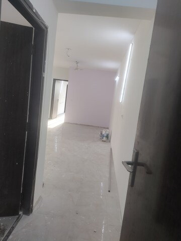 Bathroom in 2 BHK Apartment at BPTP Discovery Park, Sector 80 – for Sale
