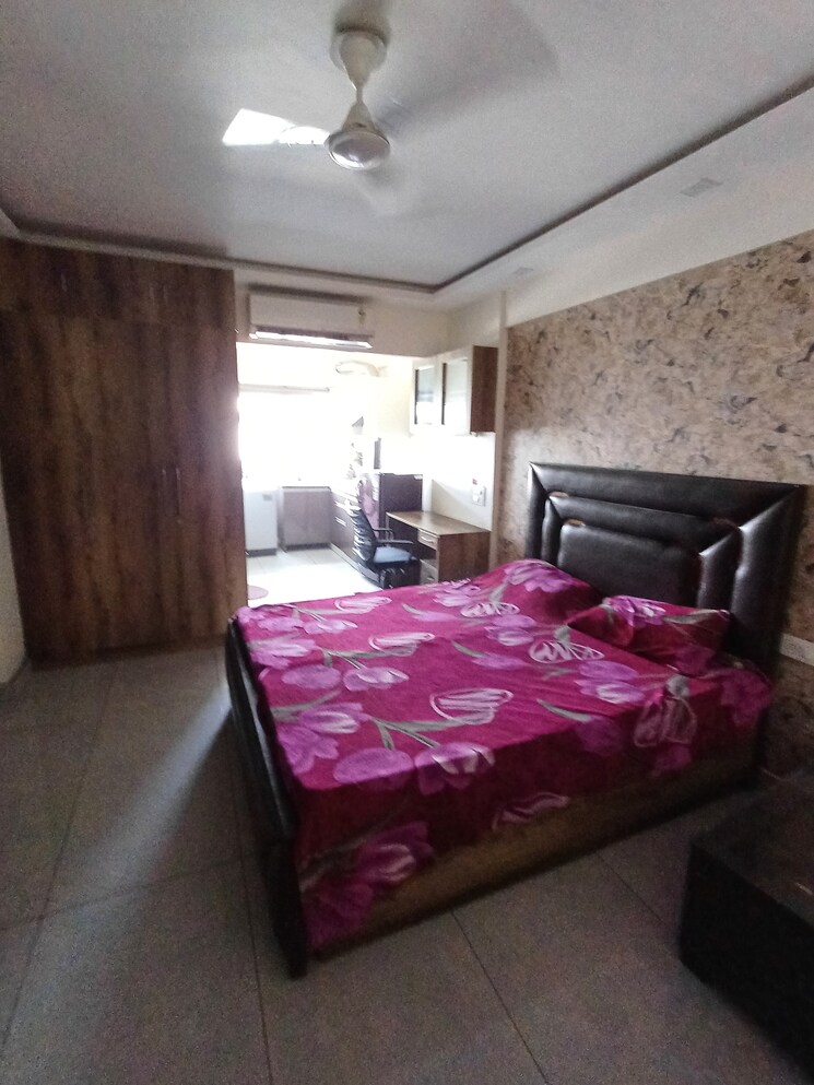 undefined, dlf-one-midtown Studio 400 Sq.Ft. Apartment In Moti Nagar Delhi 8651613