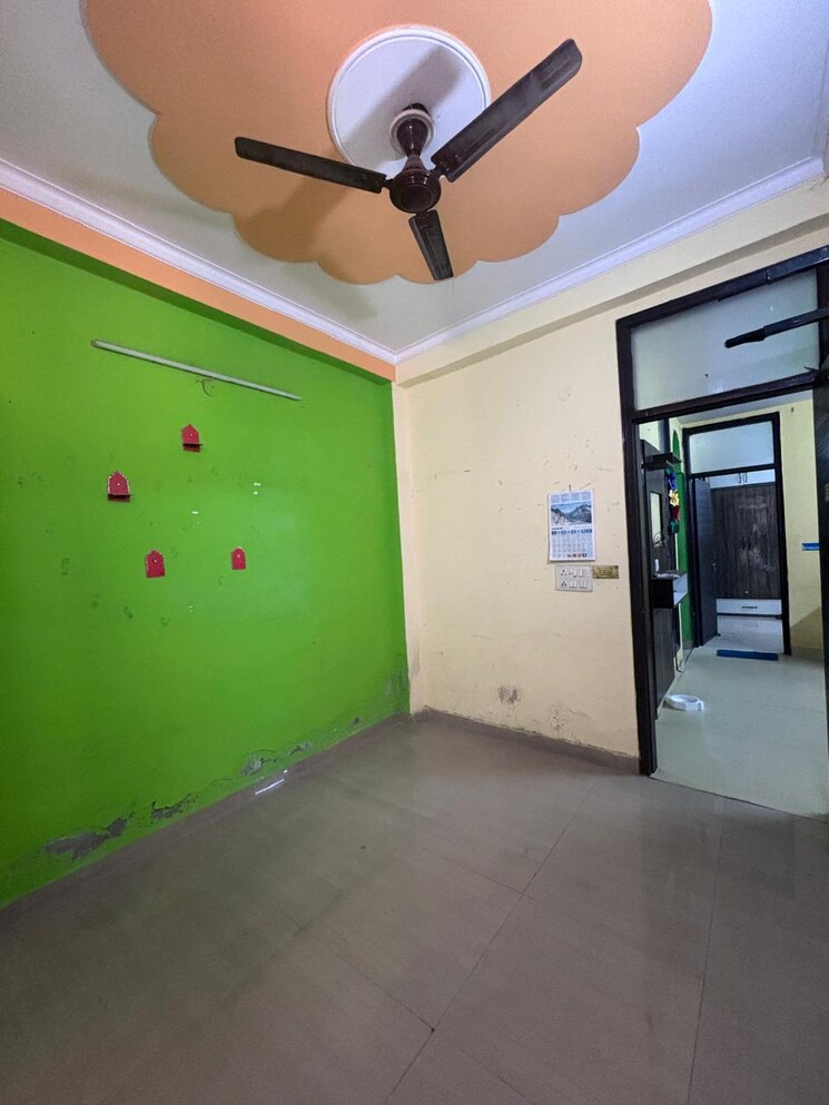 Room, vasundhara sector 1 3 Bedroom 1700 Sq.Ft. Builder Floor In Vasundhara Sector 1 Ghaziabad 8651723