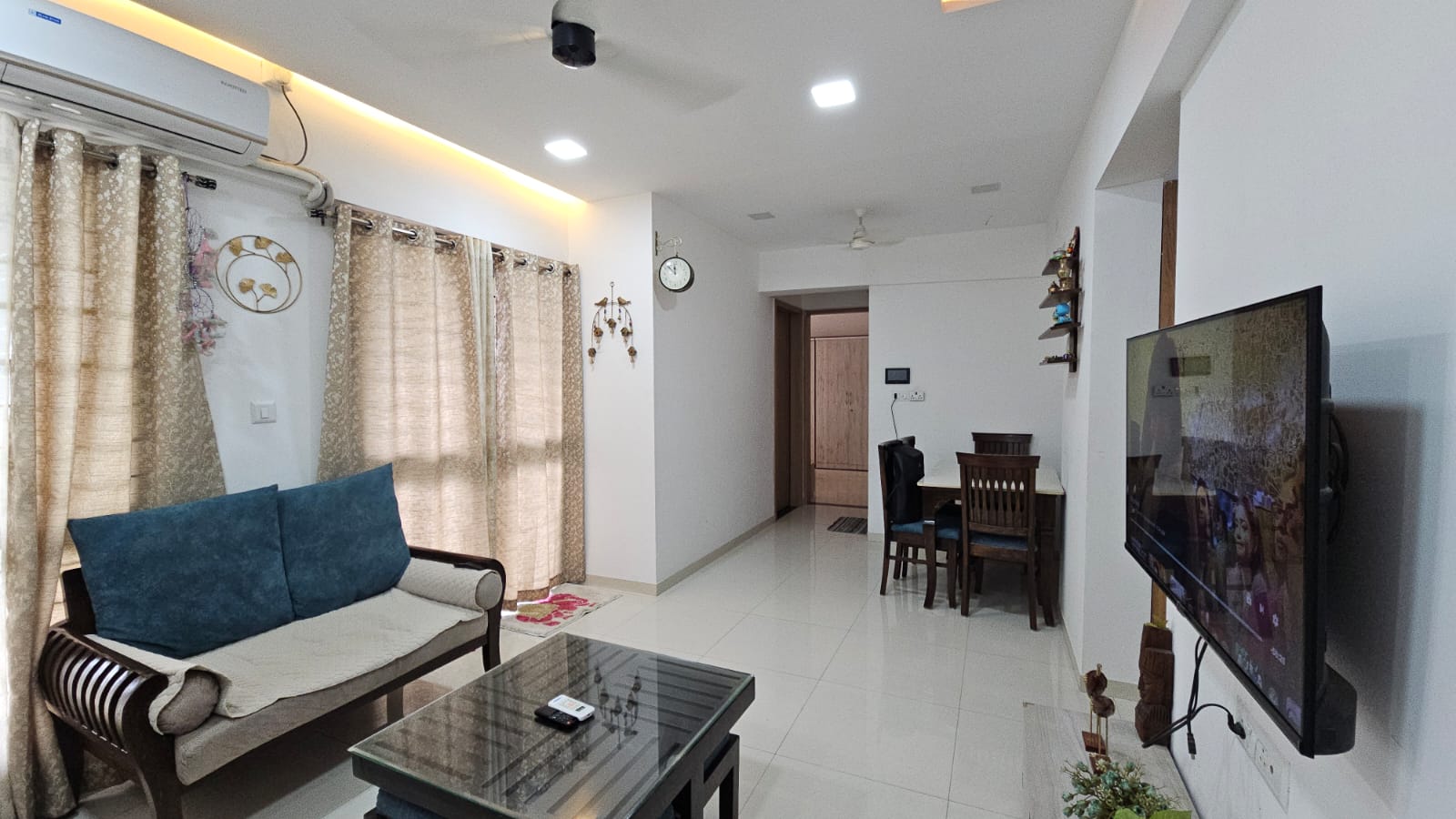 2 BHK Apartment For Sale in Kohinoor Sapphire