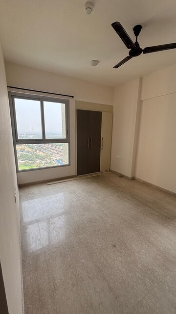 2 BHK Apartment For Rent in Piramal Vaikunth, Balkum Pada