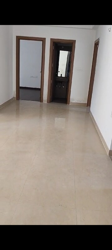 Room in 3.5 BHK Apartment at ATS Nobility, Sector 4 Greater Noida – for Sale