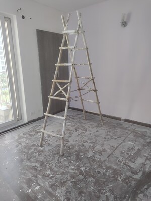 Staircase in 3 BHK Apartment at BPTP Discovery Park, Sector 80 – for Sale