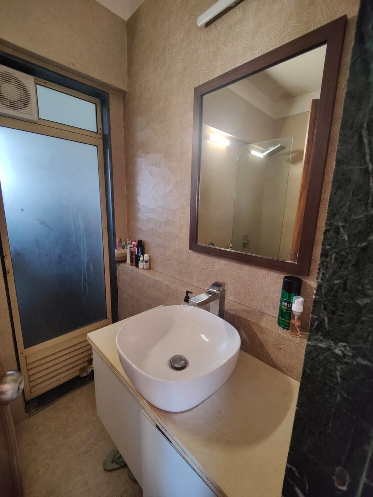 Bathroom, zara-apartment 2 Bedroom 700 Sq.Ft. Apartment In Powai Mumbai 8651784