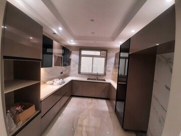 Kitchen in 3 BHK Builder Floor at Sector 47 – for Sale