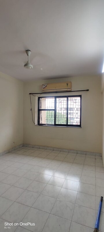 2 BHK Apartment For Rent in Premier Kailash Tower, Powai