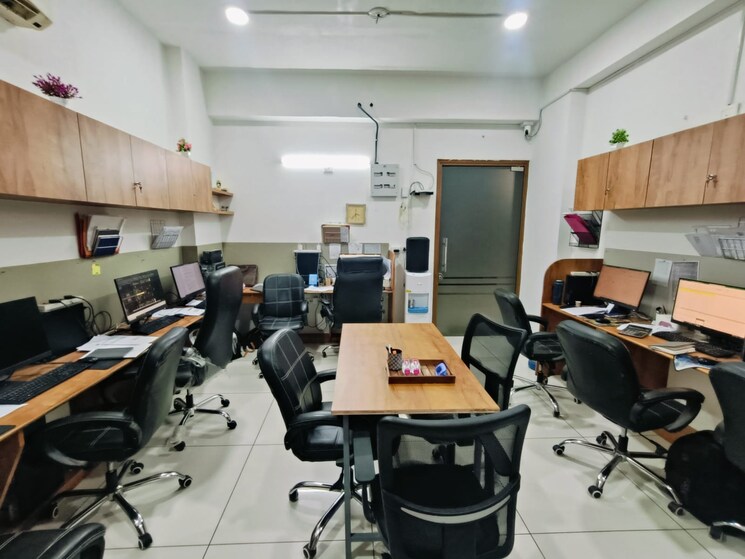 Team Area, jagatpur Commercial Office Space 625 Sq.Ft. In Jagatpur Ahmedabad 8651877