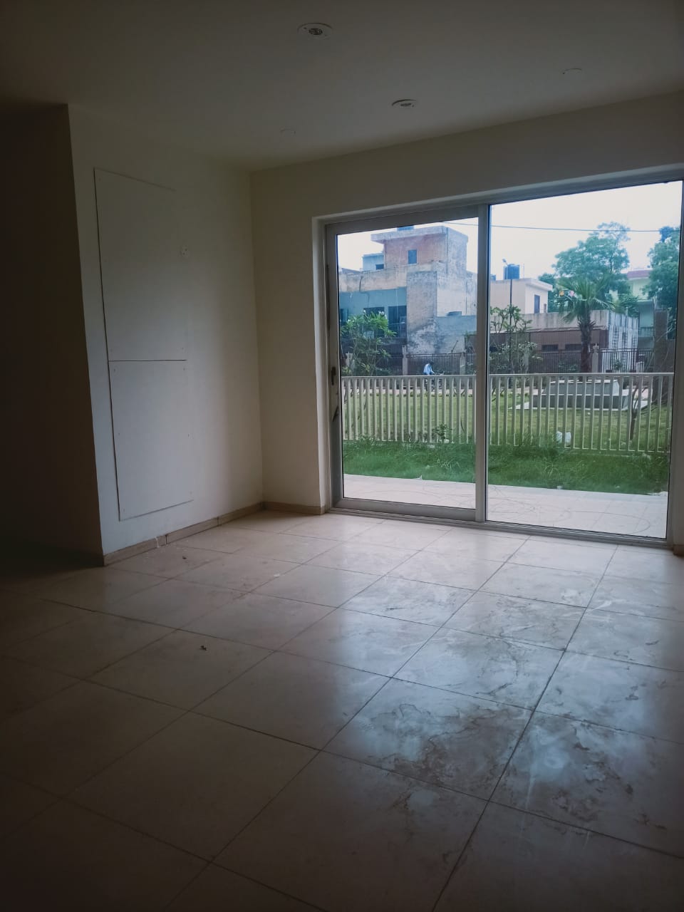 3 BHK + Servant Room 25000 Sq.Ft. Apartment in Dara Orange Homes