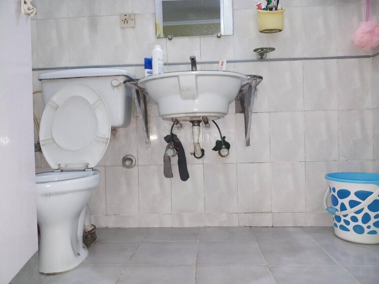Bathroom, windsor-and-nova-society 2 Bedroom 1000 Sq.Ft. Apartment In Ahinsa Khand 2 Ghaziabad 8651902