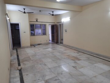3.5 BHK Apartment For Rent in Shatabdi Vihar, Sector 52