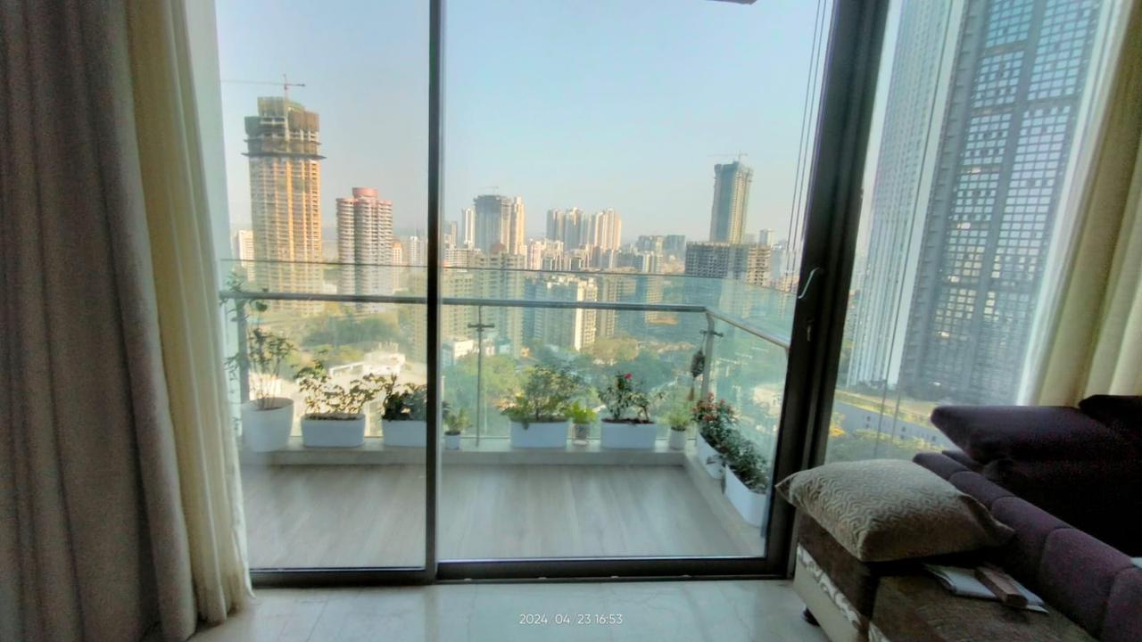 3 BHK 1415 Sq.Ft. Apartment in Oberoi Enigma