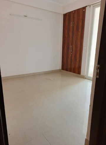 3 BHK Apartment For Rent in Amrapali Golf Homes, Sector 4 Greater Noida